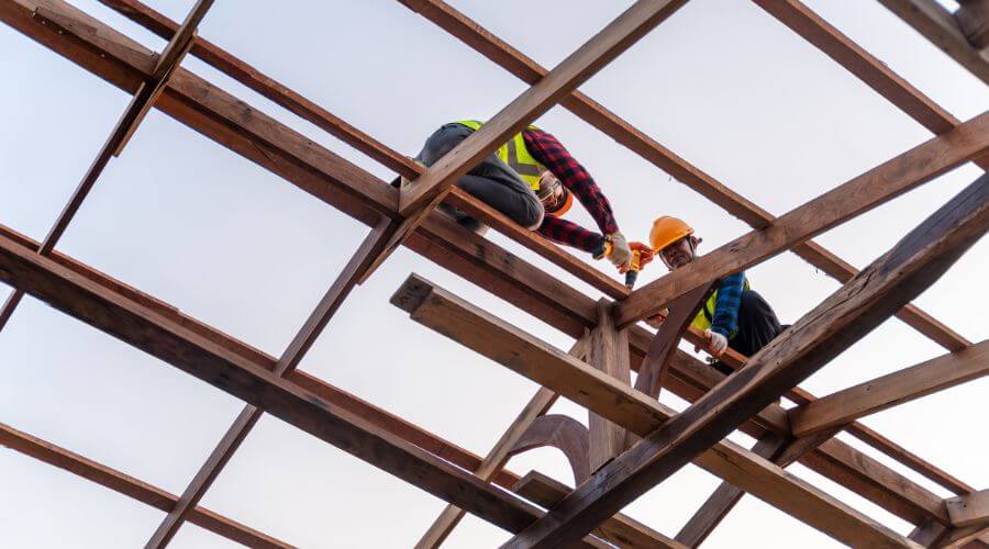 Professional gutter cleaning services in Avon, CO